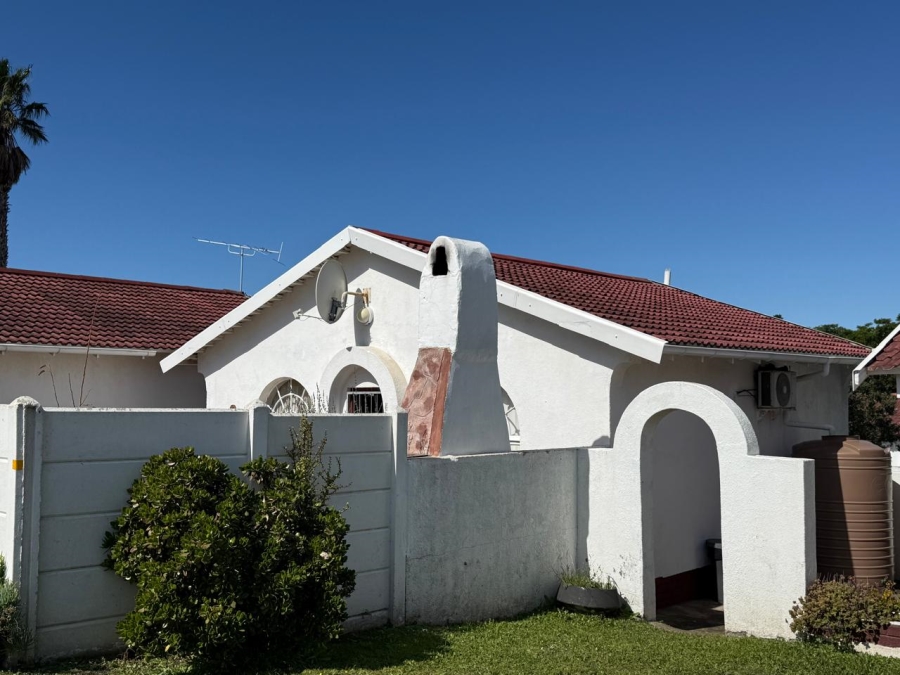 2 Bedroom Property for Sale in Aston Bay Eastern Cape